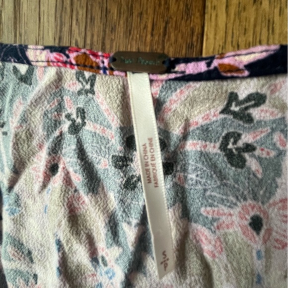 Free People Floral Top Tunic Blouse Women’s Sz‎ S Boho Artsy Festival 70’s - Picture 2 of 7